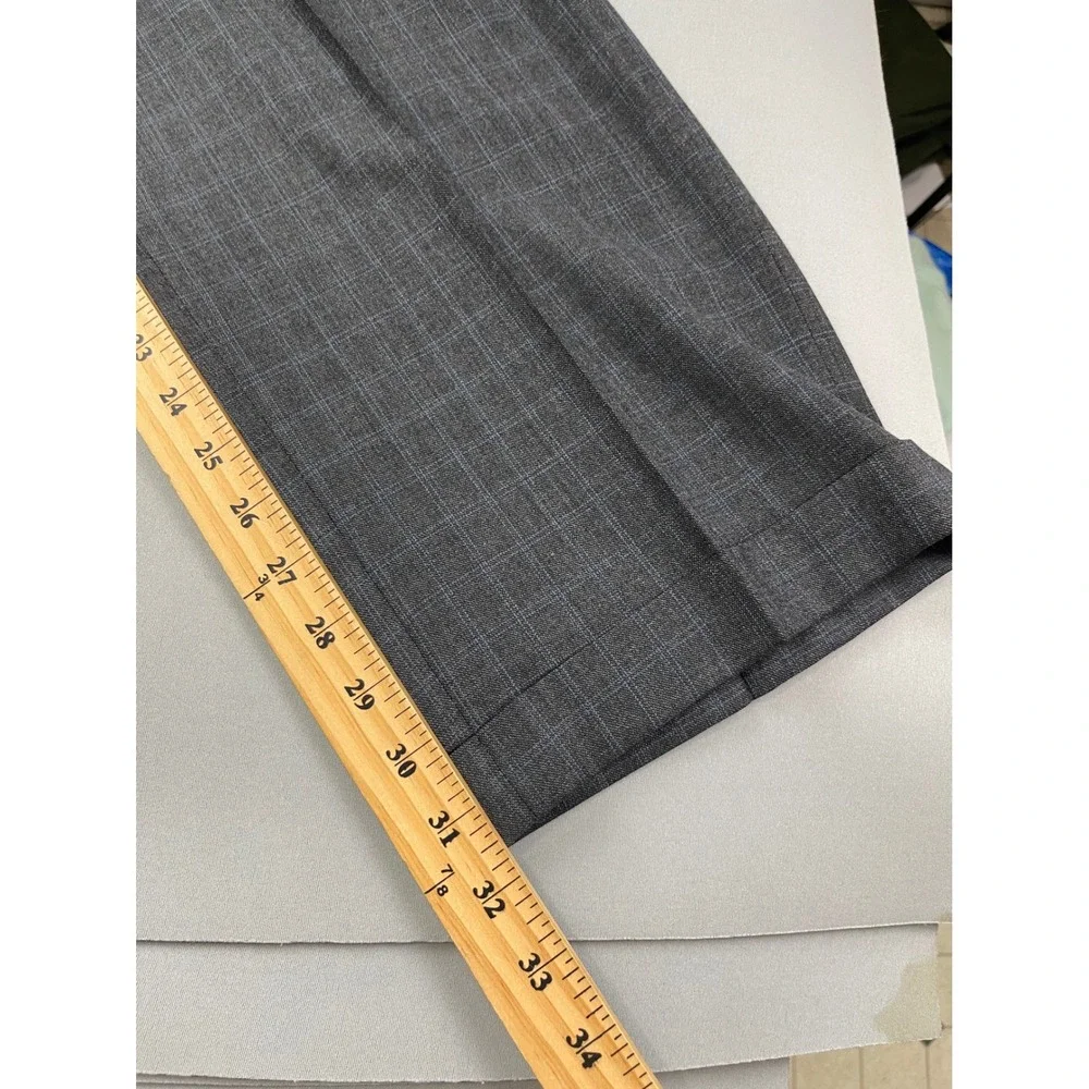Jos. A. Bank Travelers Collection Mens Windowpane Plaid 100% Wool Suit 44L 37x31